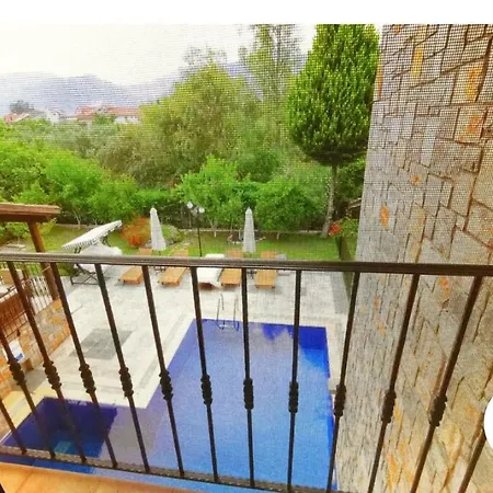 Villa Samadhi *